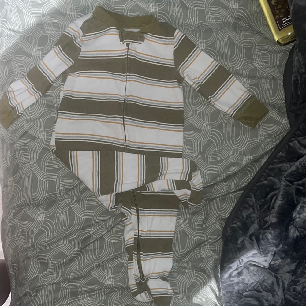 Carter's Green and White Striped Footie